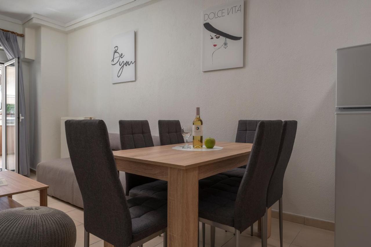 Kosmos Sevice Apartment Family City Center 4A Salonicco Esterno foto