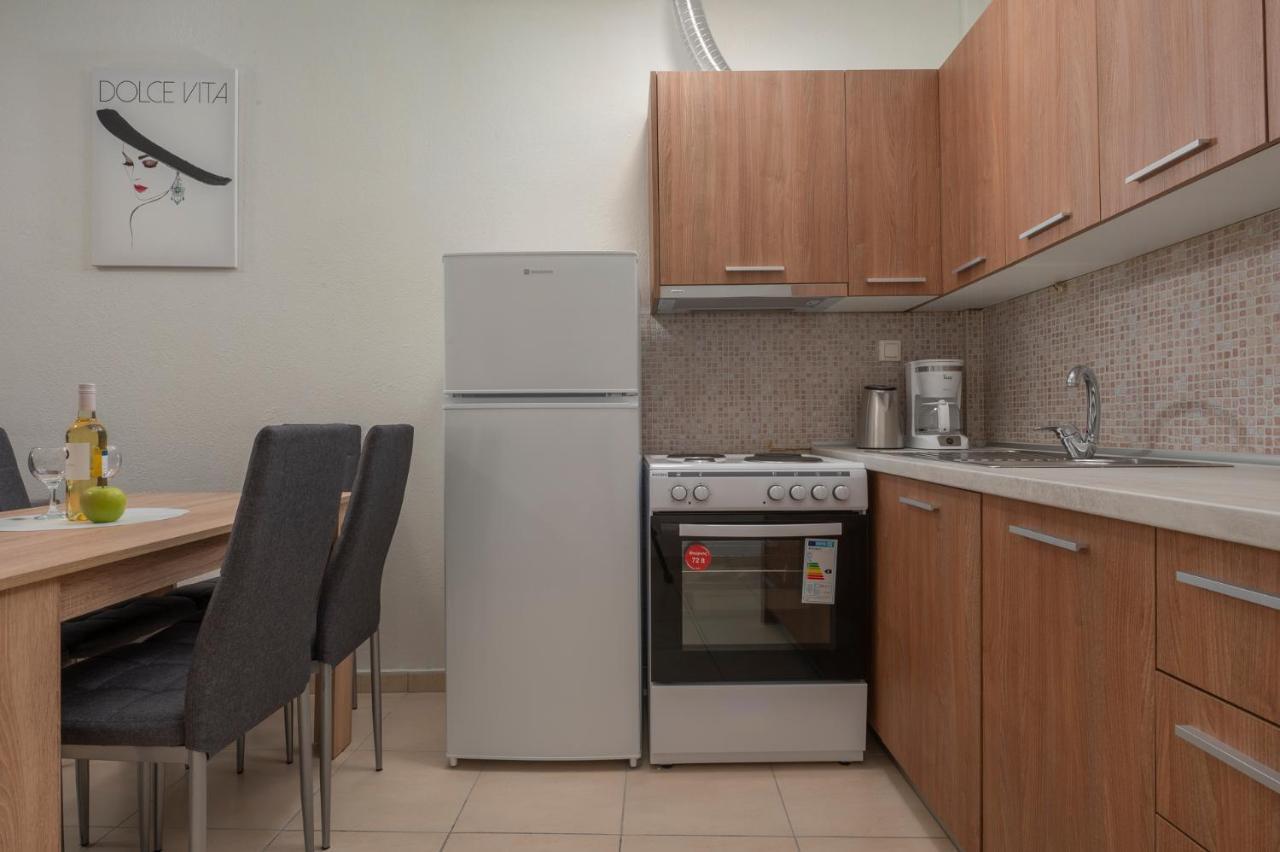 Kosmos Sevice Apartment Family City Center 4A Salonicco Esterno foto